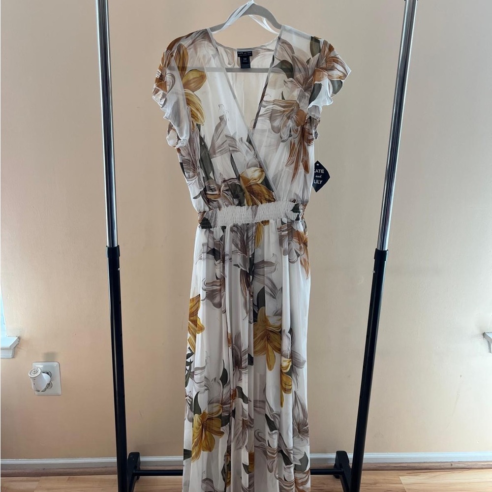 V-Neck Floral Maxi Dress